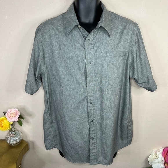 M Men’s Excurzion Grey Short Sleeve Breathable Button Down Shirt Medium - Picture 3 of 10